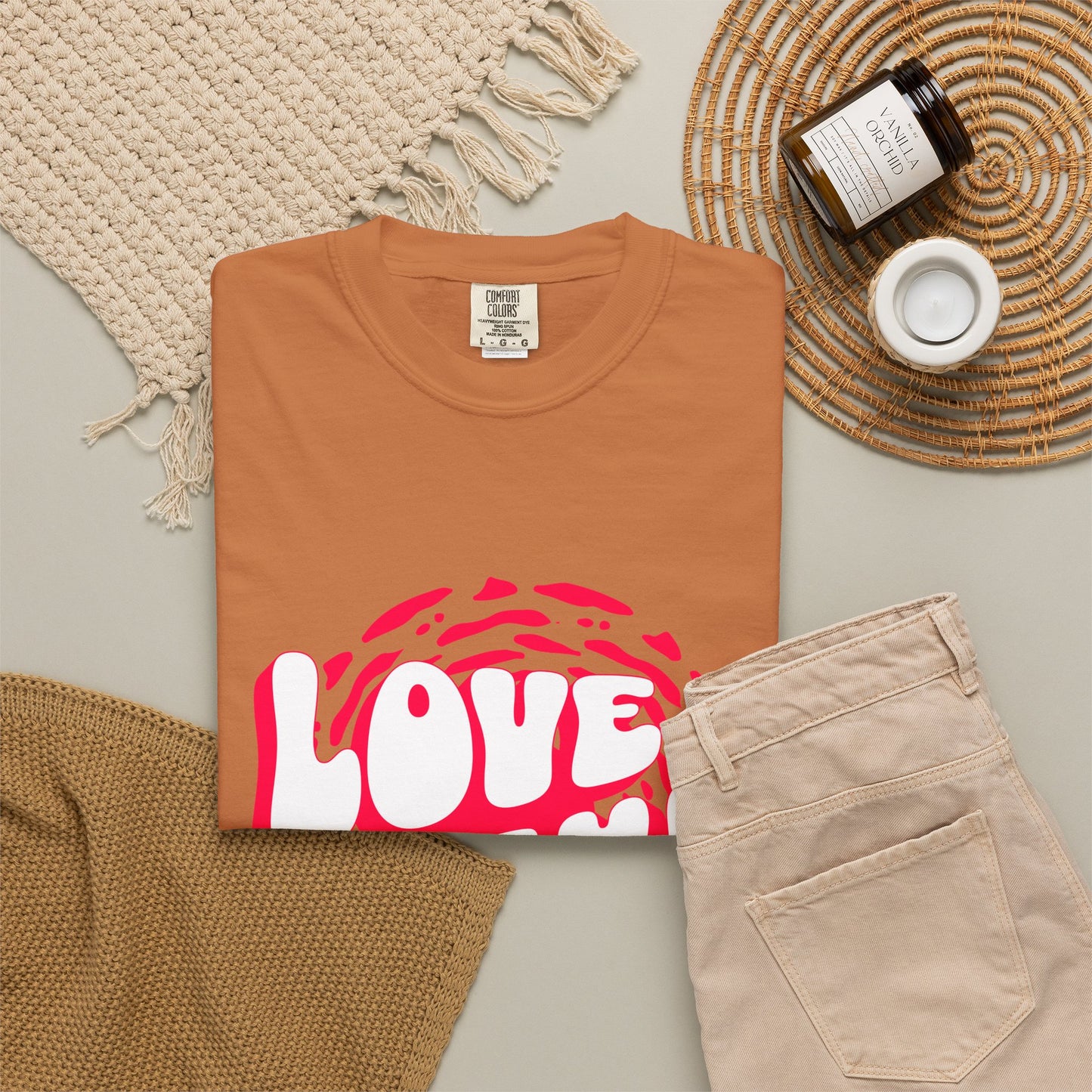 Comfort Colors® Love Mama Shirt Shirt, Trendy Mama Shirt, Mom Life Tee, Oversized Graphic Mom TShirt, Cool Mom Club Shirt, Mothers Day Gift